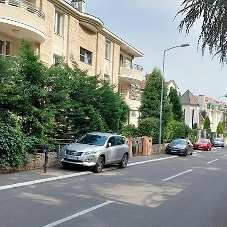 Apartment Elena Dedinje