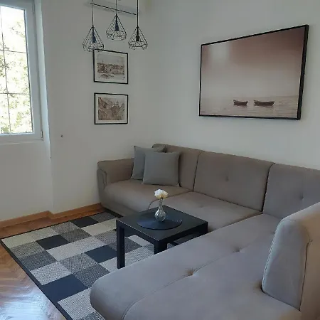 Elena Dedinje Apartment Belgrade